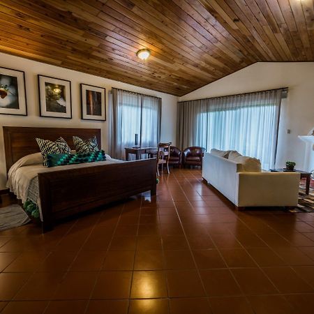 סנטה קרוז וראפאז Hotel Boutique Y Restaurante Paniste מראה חיצוני תמונה